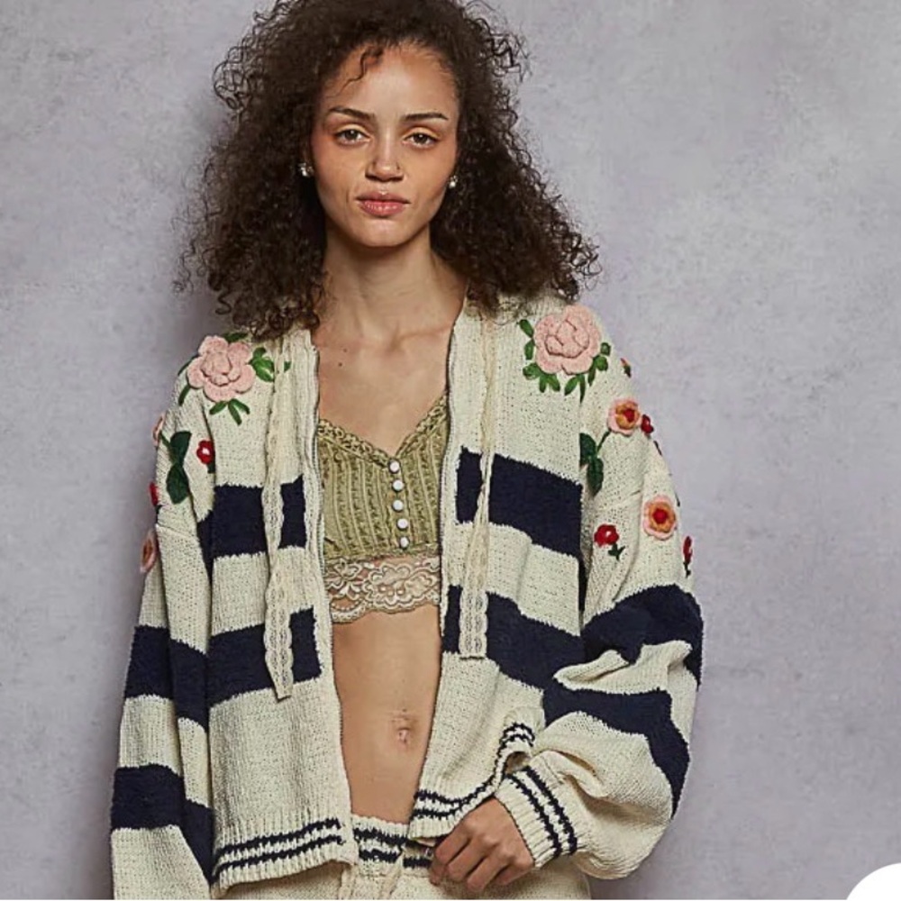 POL  Cream and Navy Striped Zip Hoodie with Crocheted Floral details Large New